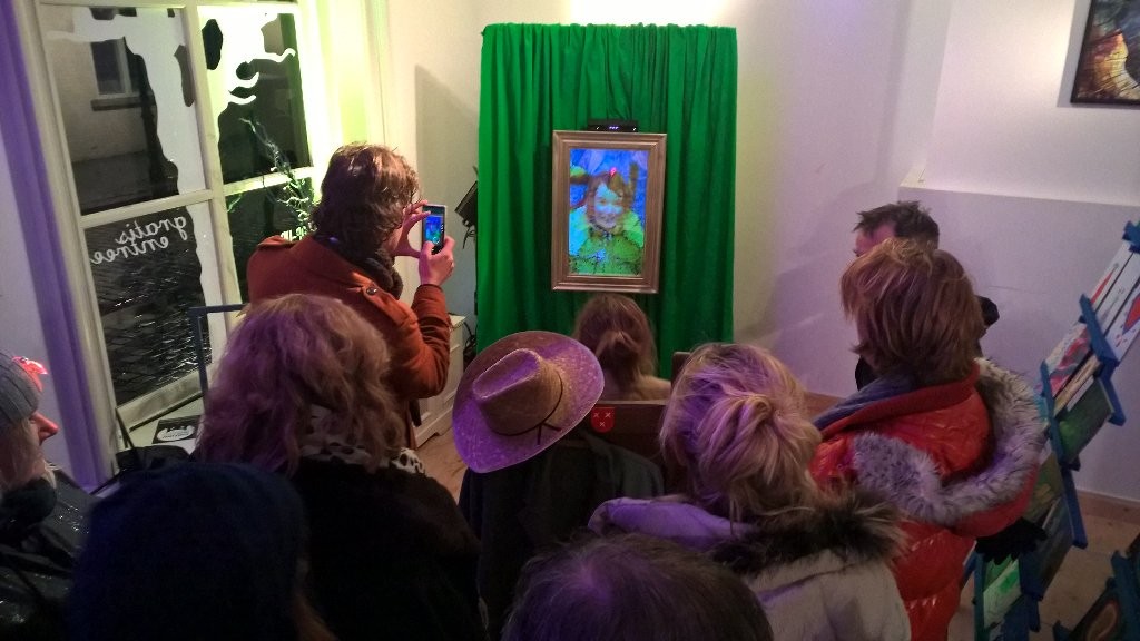 The Eye of Van Gogh - an interactive mirror